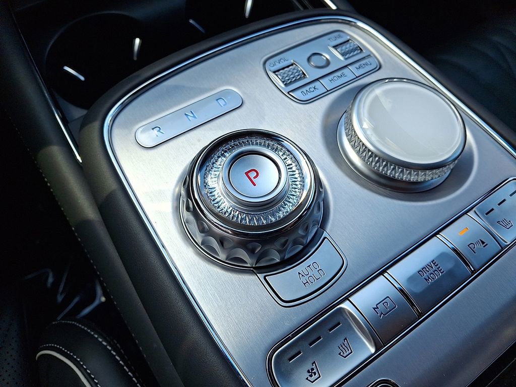 Used 2025 Genesis G90 3.5T image 12