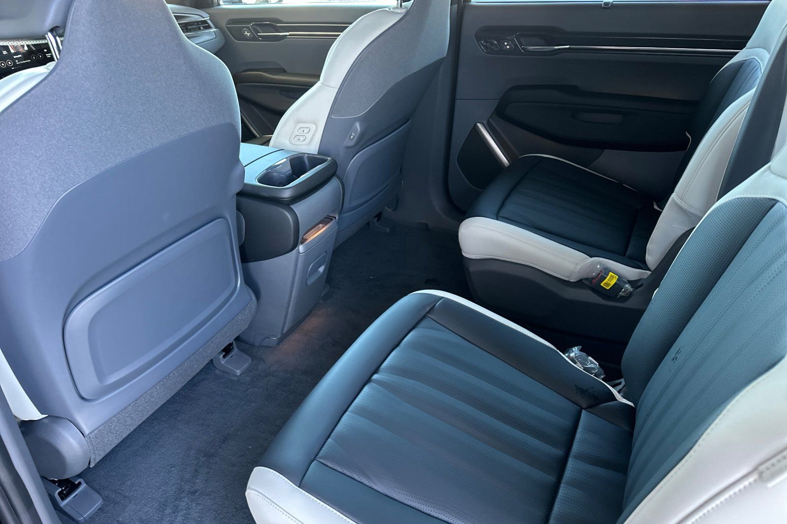 New 2026 Kia EV9 GT-Line AWD/4WD image 12