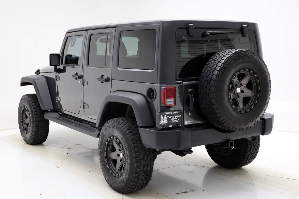 Used 2017 Jeep Wrangler Unlimited Rubicon w/ Dual Top Group AWD/4WD image 7