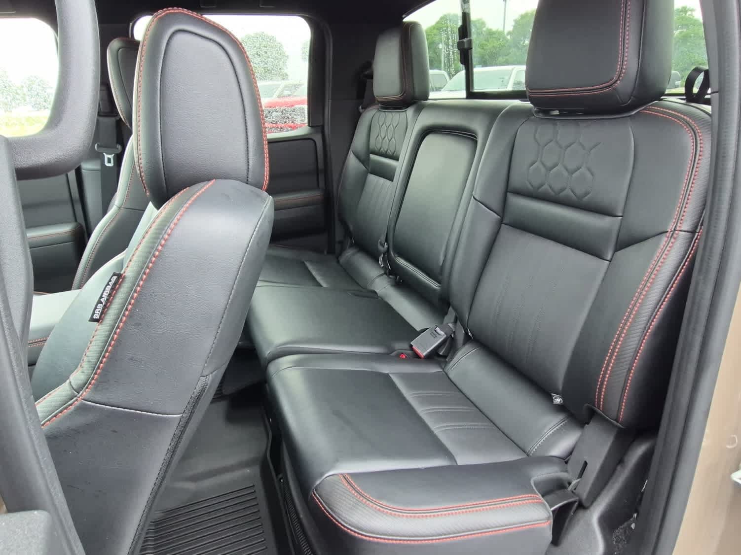 Used 2023 Nissan Frontier PRO-4X w/ Pro-4X Premium Package AWD/4WD image 7