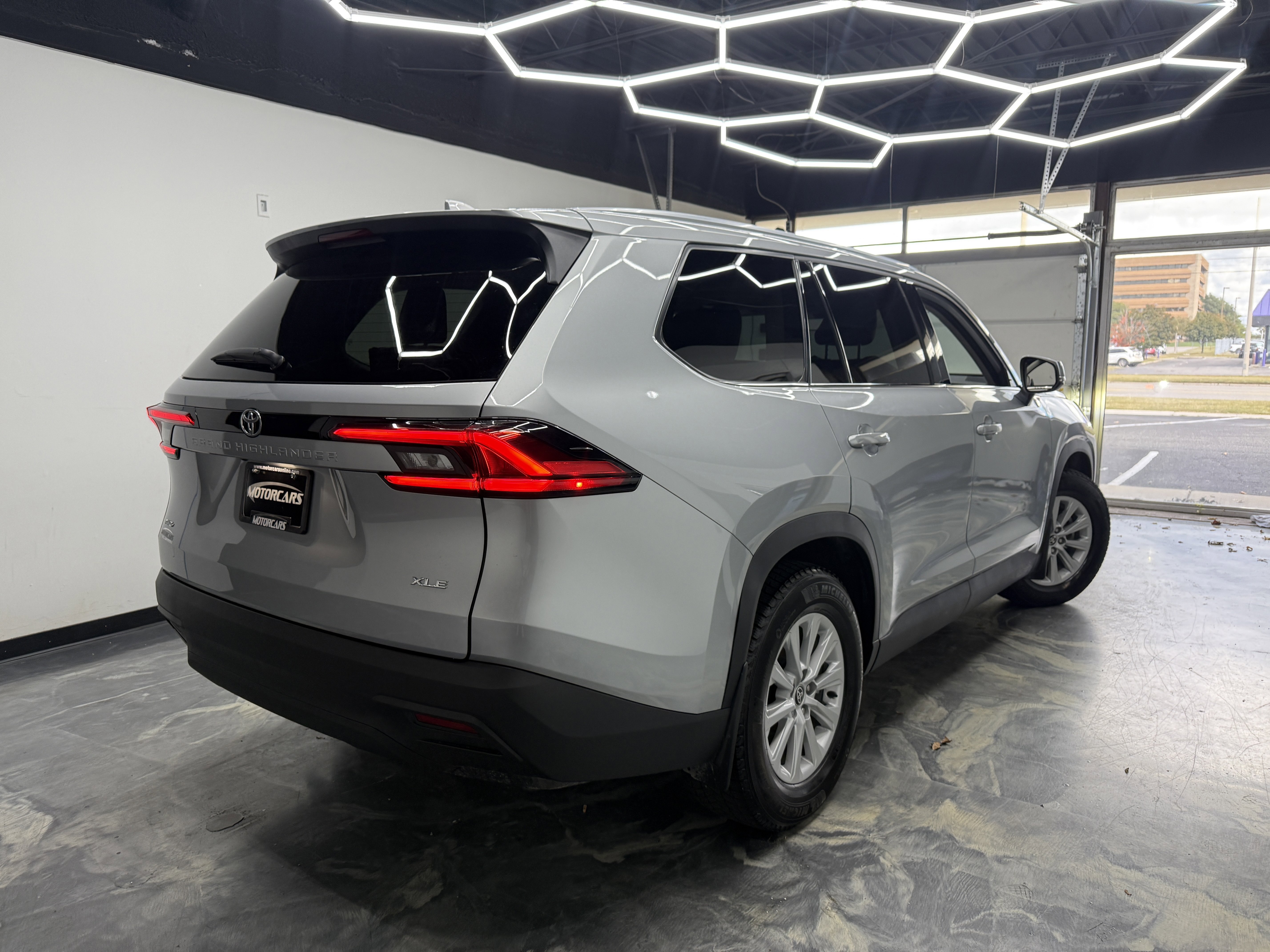 Used 2024 Toyota Grand Highlander XLE image 6