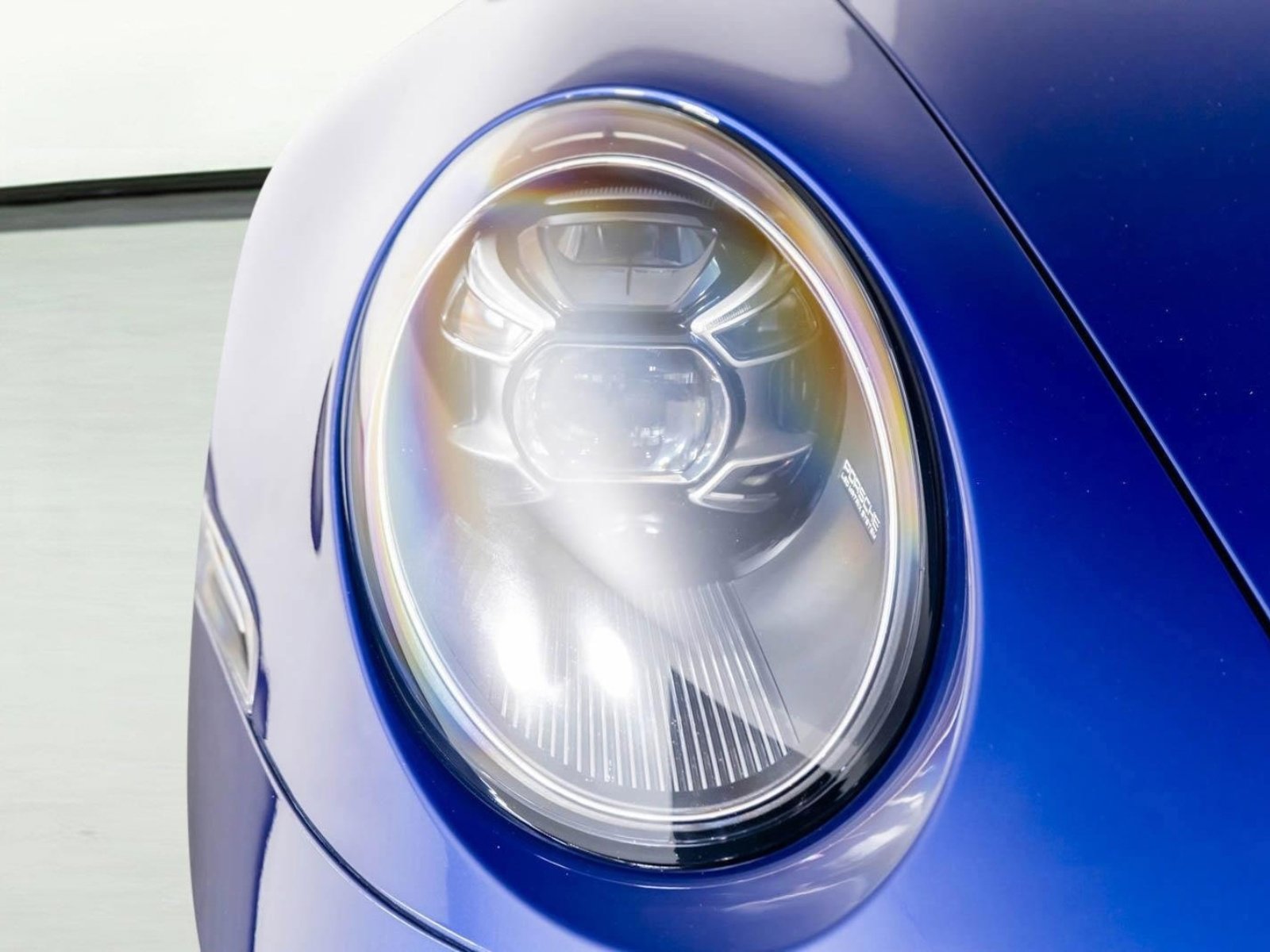 Used 2024 Porsche 911 Carrera 4S w/ Sport Package image 23