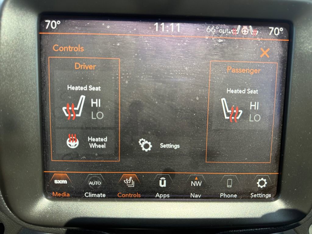Used 2022 Jeep Renegade Latitude w/ Sun/Sound Group AWD/4WD image 11