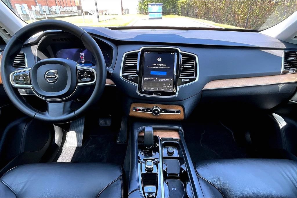 Certified 2024 Volvo XC90 B6 Plus w/ Protection Package Premier AWD/4WD image 20