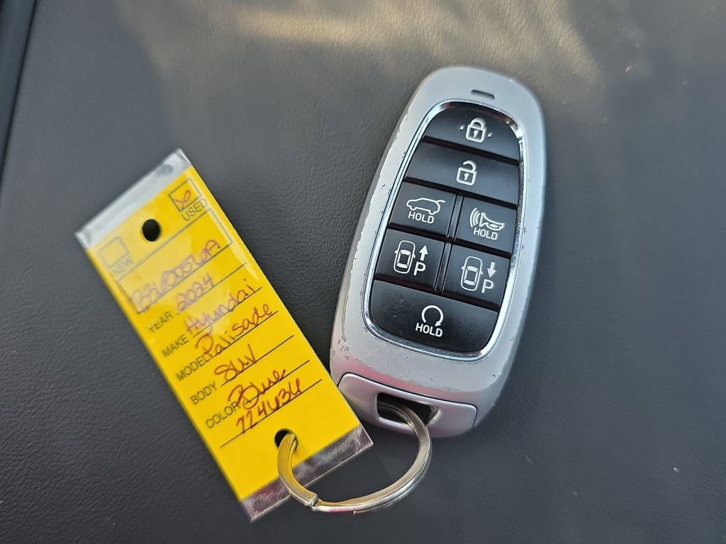 Used 2024 Hyundai Palisade Calligraphy image 22