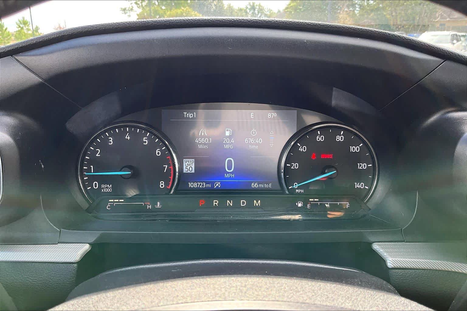 Used 2020 Ford Explorer XLT w/ Equipment Group 202A RWD image 24