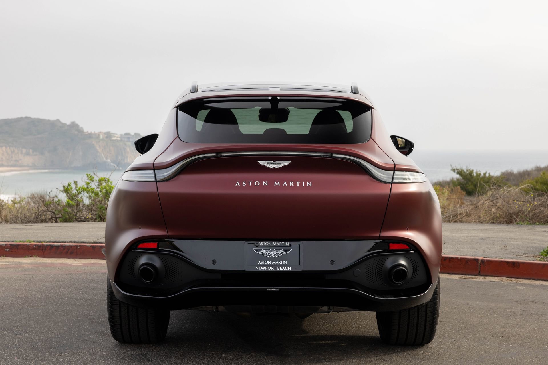 Used 2021 Aston Martin DBX AWD/4WD image 5