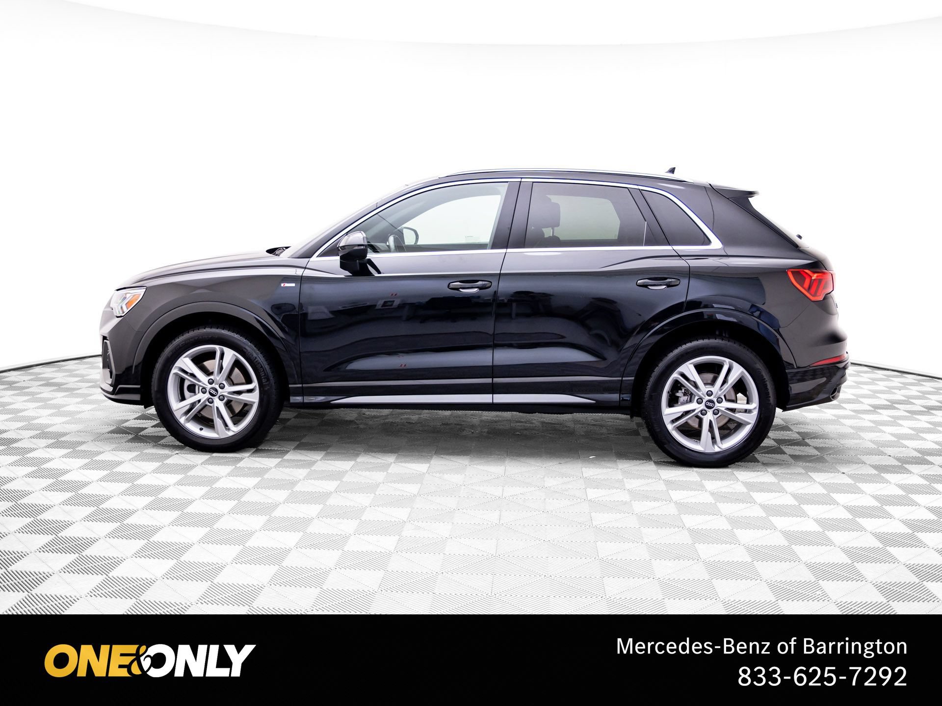 Used 2021 Audi Q3 2.0T Premium Plus w/ Premium Plus Package AWD/4WD image 2