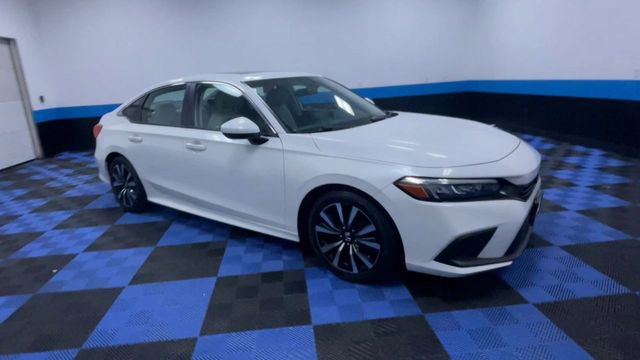 Used 2023 Honda Civic EX image 2
