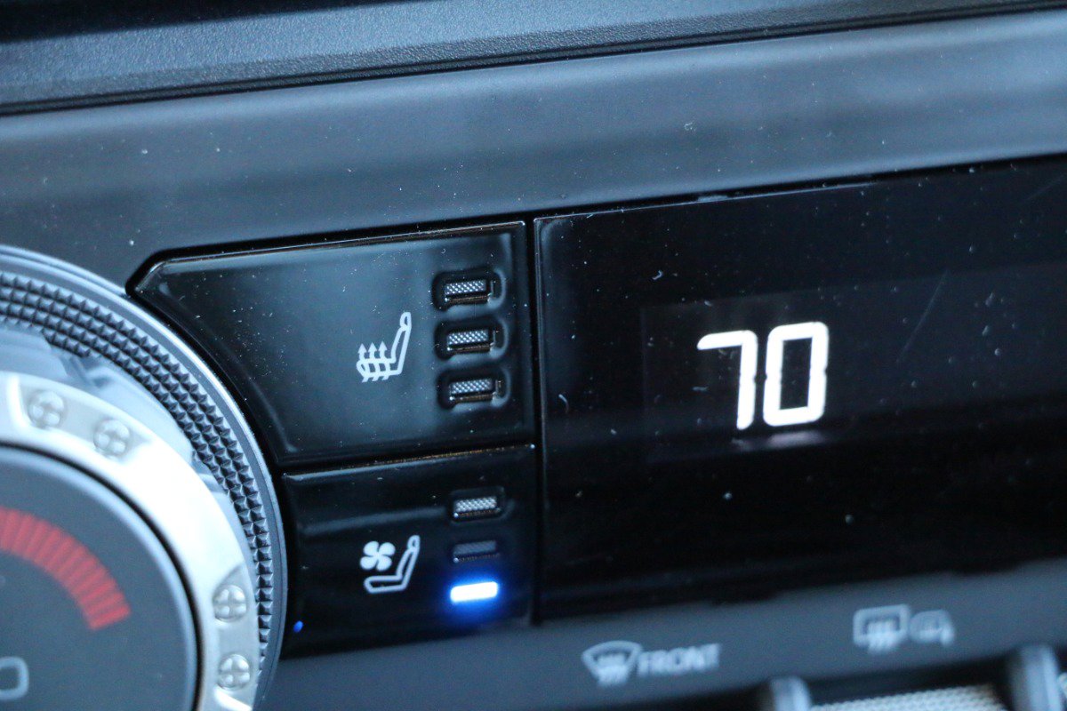 Used 2025 Toyota 4Runner TRD Off-Road image 25