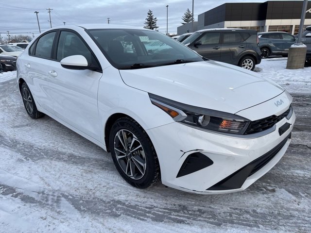 Used 2023 Kia Forte LXS image 1