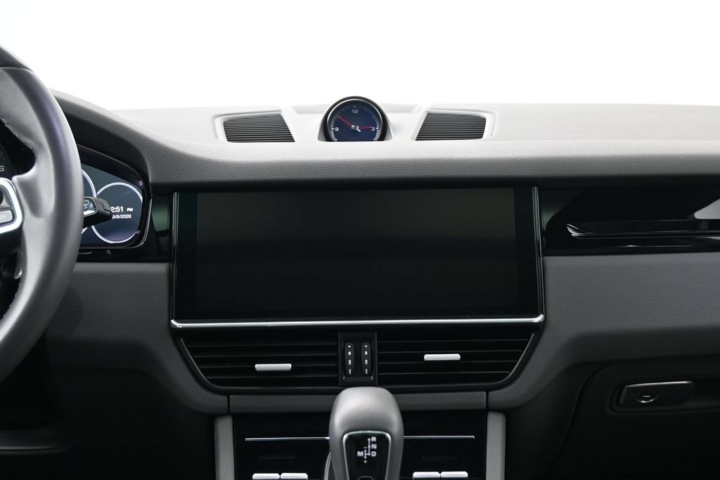 Certified 2020 Porsche Cayenne AWD/4WD image 11