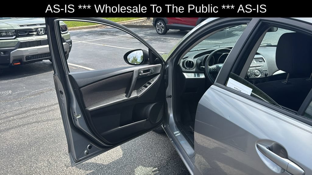 Used 2011 MAZDA MAZDA3 i Touring FWD image 14