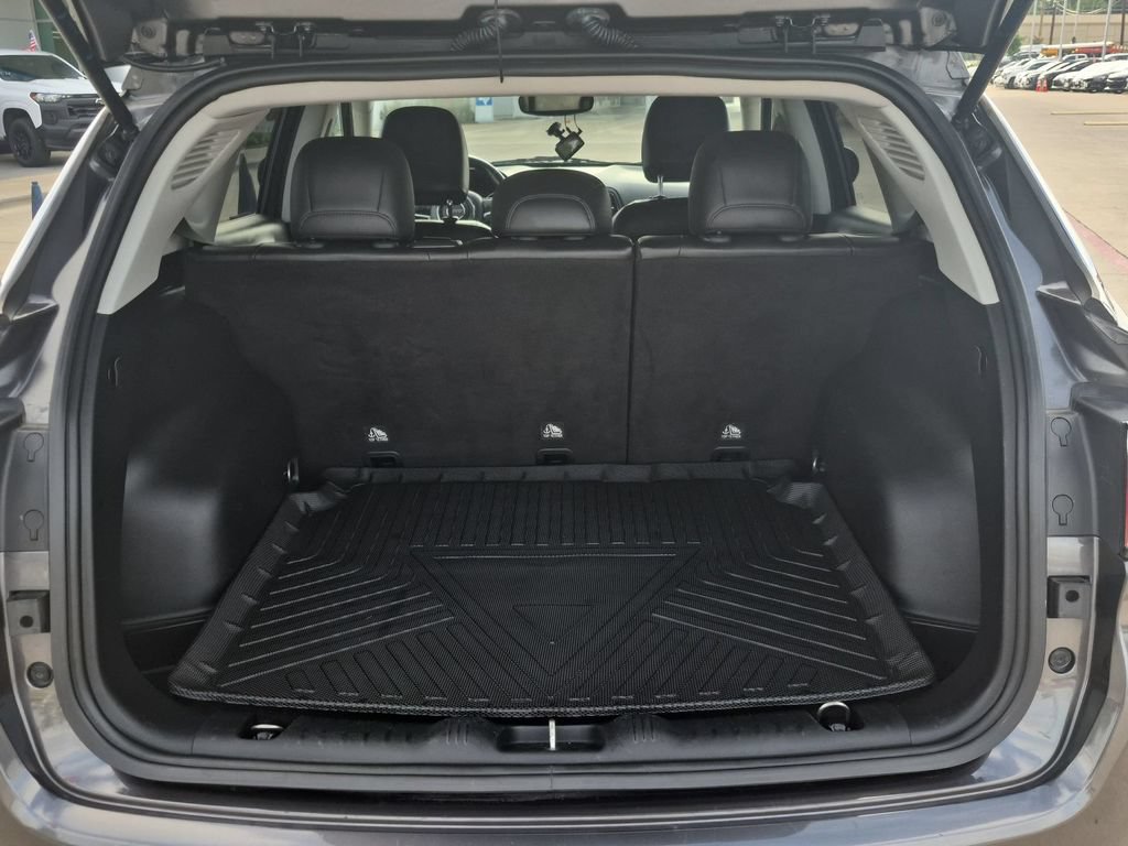 Used 2018 Jeep Compass Latitude w/ Popular Equipment Group AWD/4WD image 22