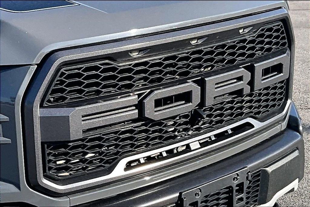 Used 2020 Ford F150 Raptor w/ Equipment Group 802A Luxury AWD/4WD image 30