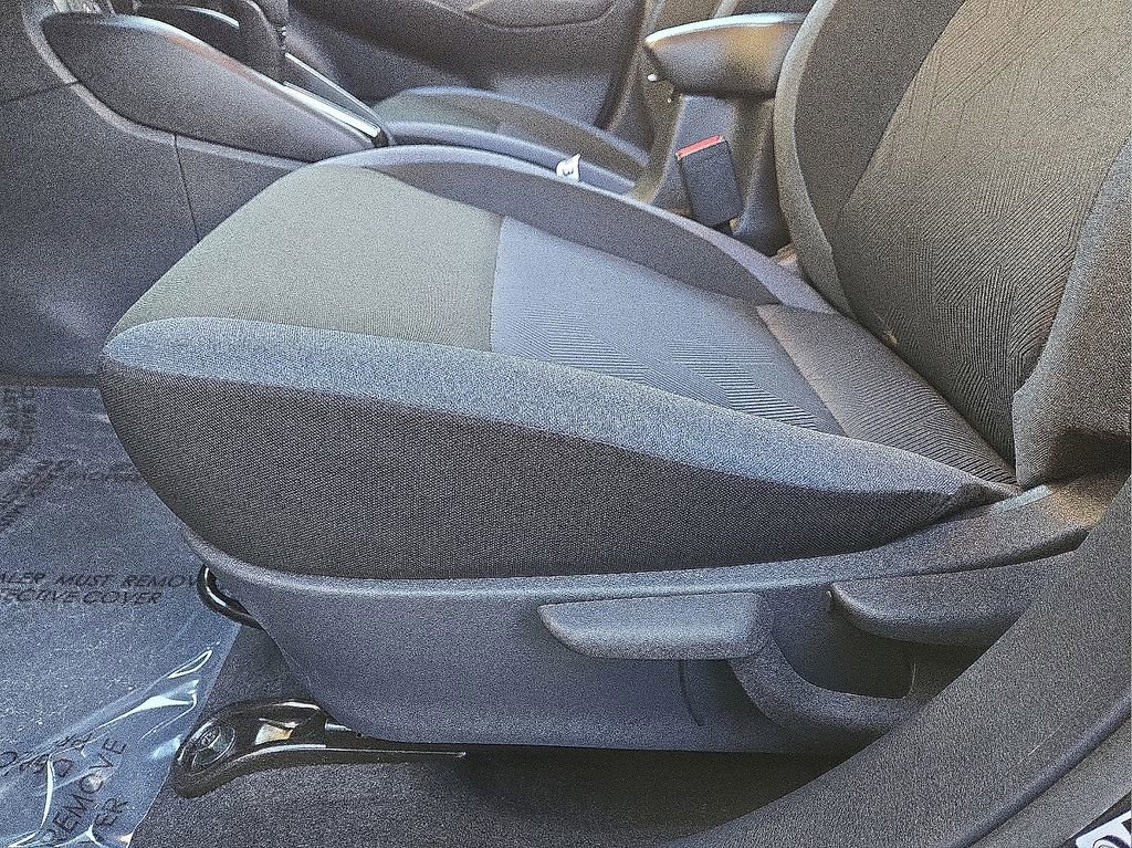 Used 2025 Nissan Versa SV image 23