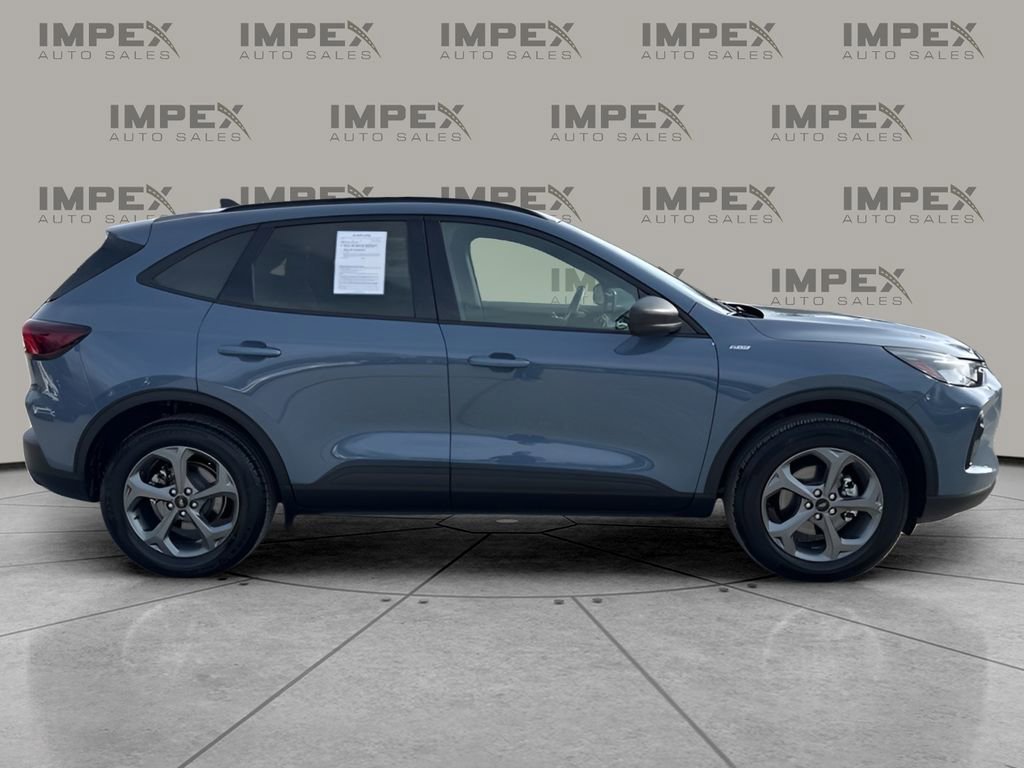 Used 2025 Ford Escape ST-Line AWD/4WD image 6