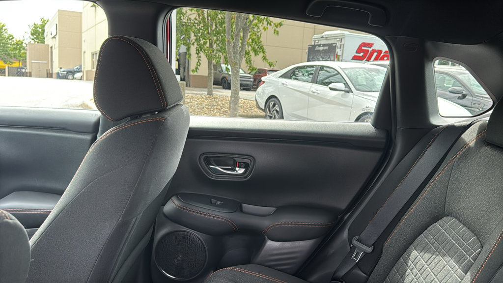 Used 2025 Honda HR-V Sport image 28