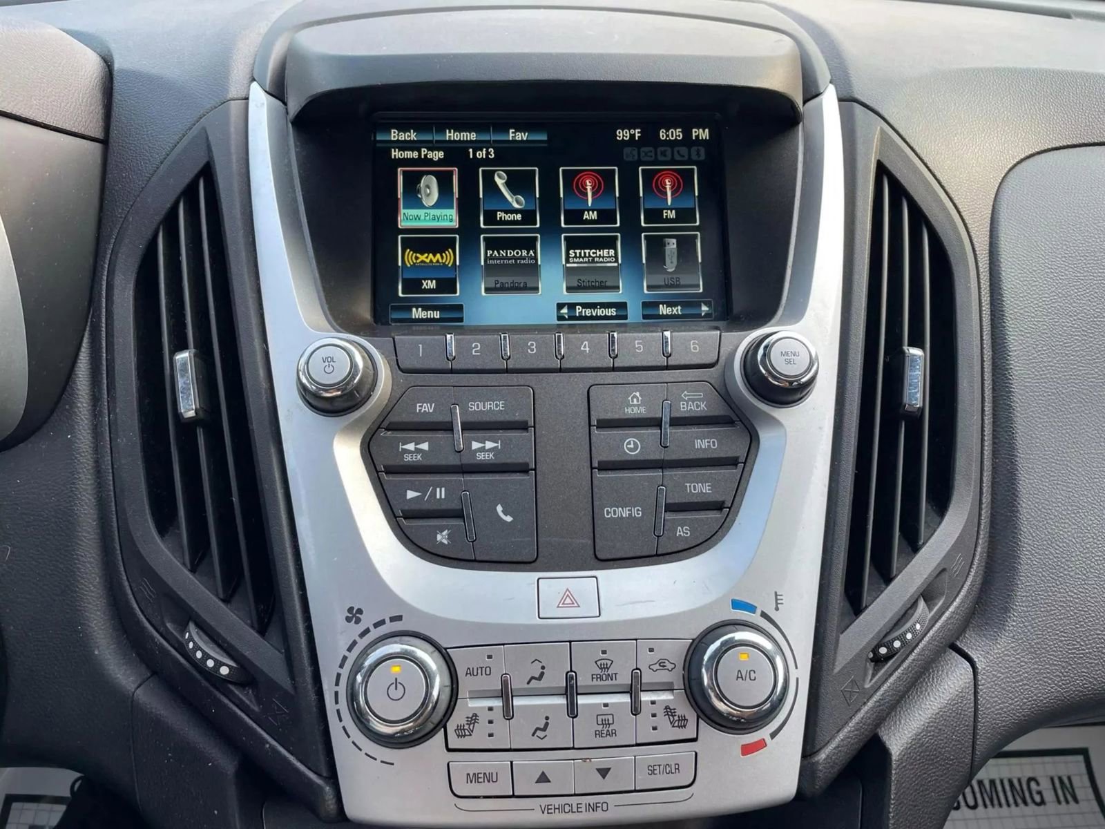 Used 2017 Chevrolet Equinox LT w/ Convenience Package image 41