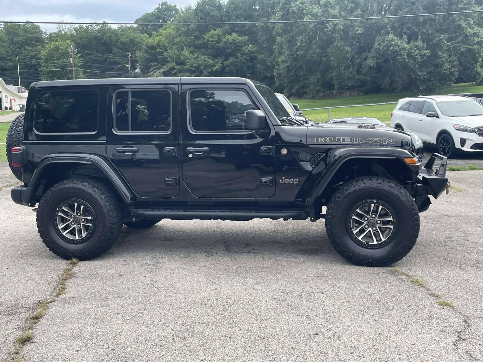 Used 2024 Jeep Wrangler Unlimited Rubicon 392 w/ Dual Top Group AWD/4WD image 2