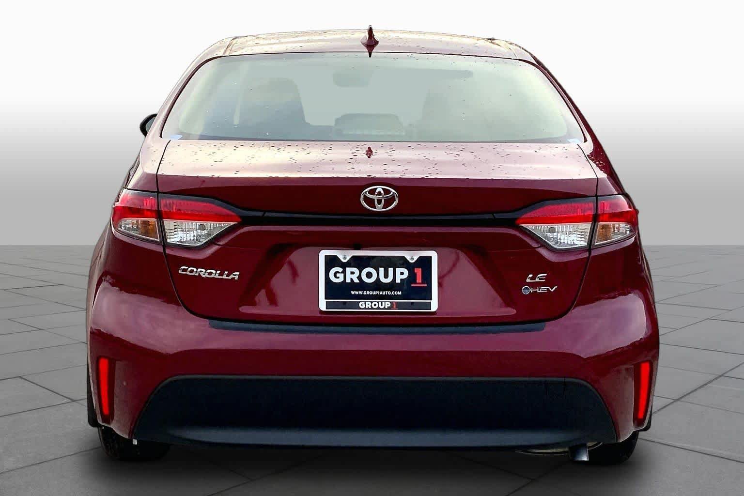 Used 2026 Toyota Corolla LE FWD image 5