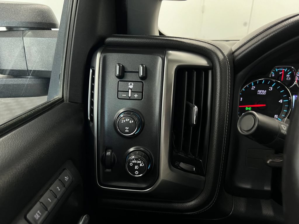 Used 2017 Chevrolet Silverado 3500 LTZ w/ Duramax Plus Package AWD/4WD image 26