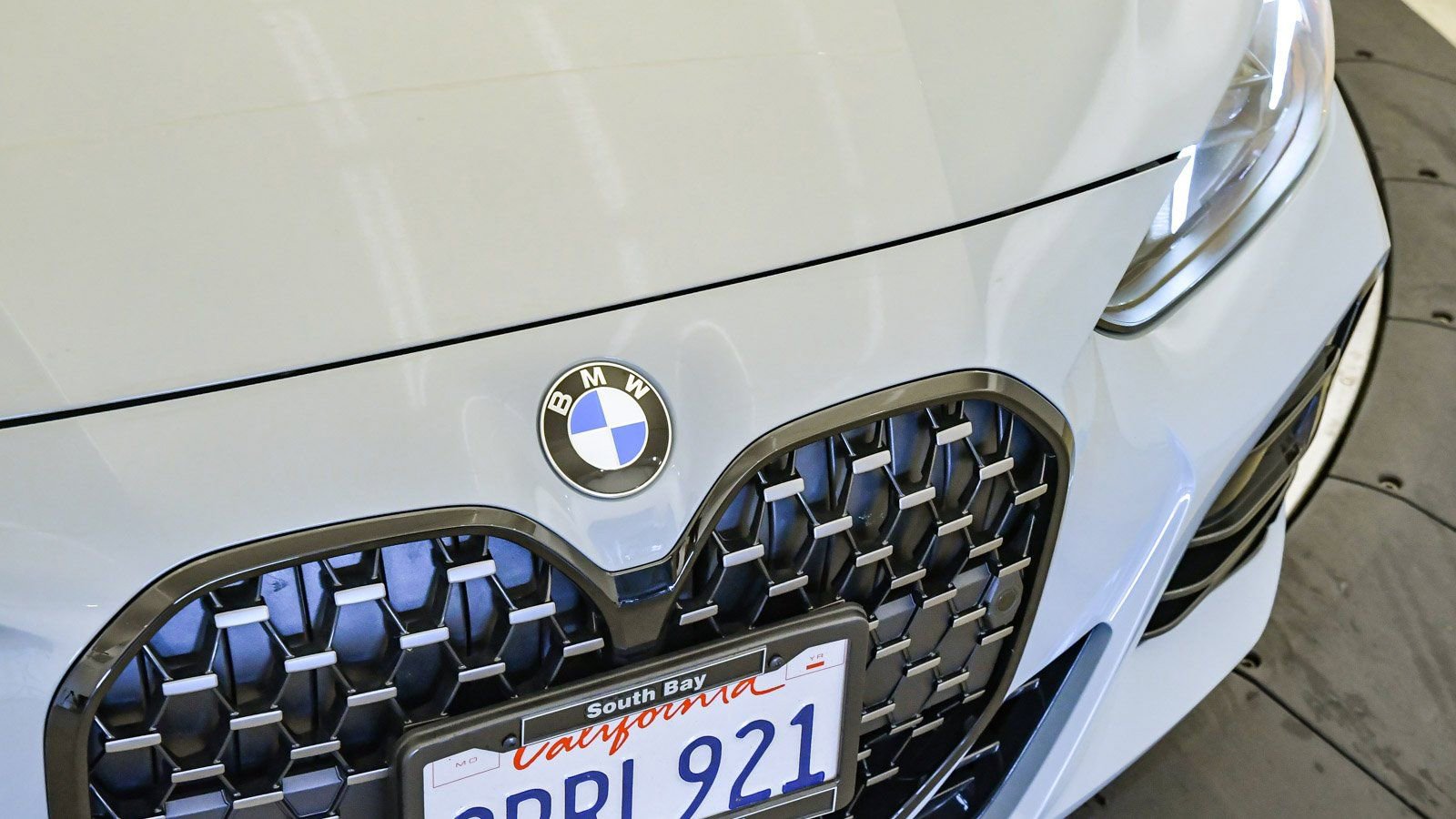 Used 2025 BMW 430i Coupe w/ M Sport Package image 8