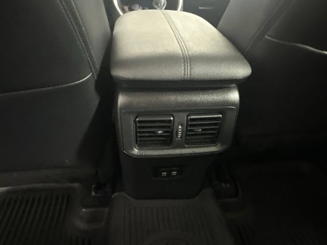 Used 2021 Toyota RAV4 Limited AWD/4WD image 21