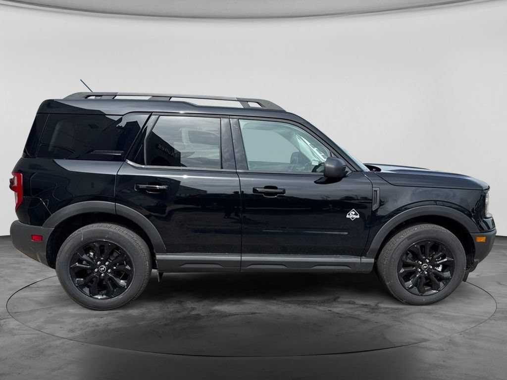 Used 2025 Ford Bronco Sport Outer Banks AWD/4WD image 12