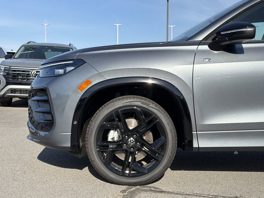 New 2026 Volkswagen Tiguan SE R-Line AWD/4WD image 9
