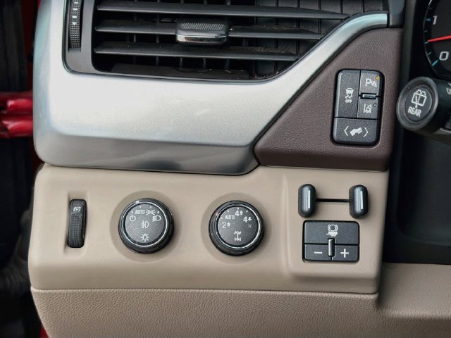 Used 2015 Chevrolet Tahoe LTZ w/ Max Trailering Package AWD/4WD image 35