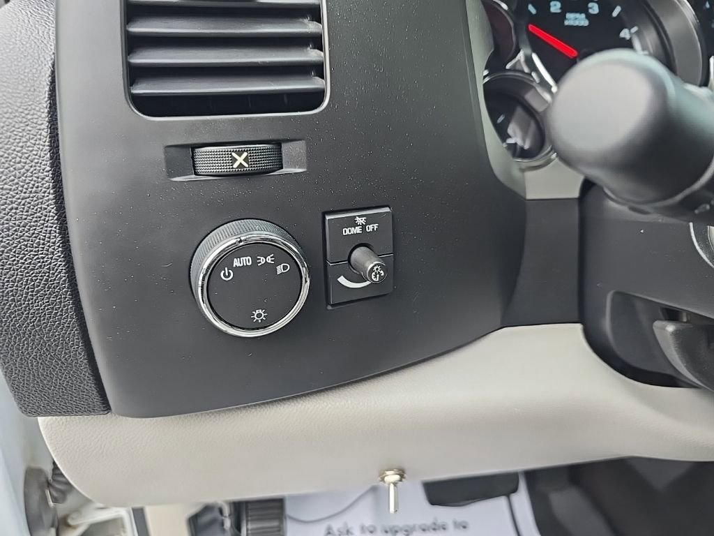 Used 2011 Chevrolet Silverado 2500 LT image 18