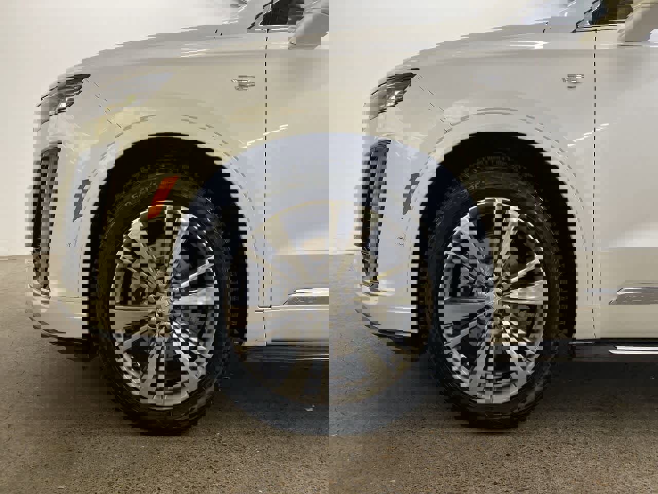 Used 2020 Cadillac XT6 Premium Luxury w/ Platinum Package image 12