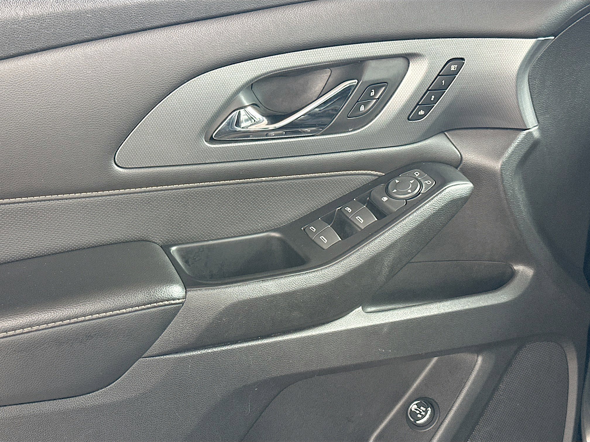 Used 2019 Chevrolet Traverse Premier w/ Driver Confidence II Package image 18