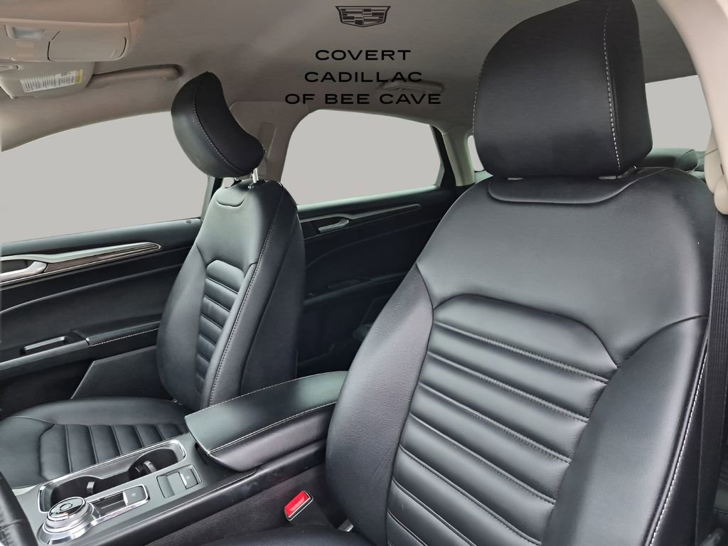 Used 2019 Ford Fusion SEL image 32