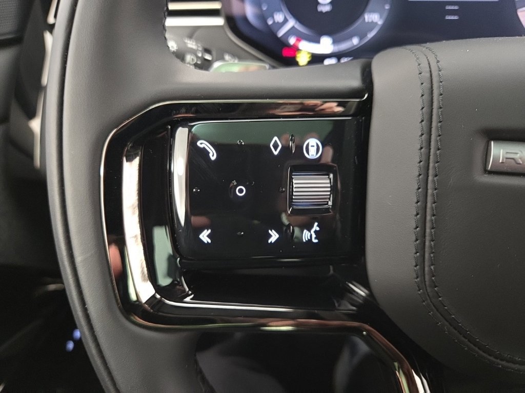New 2026 Land Rover Range Rover Sport Dynamic SE AWD/4WD image 16