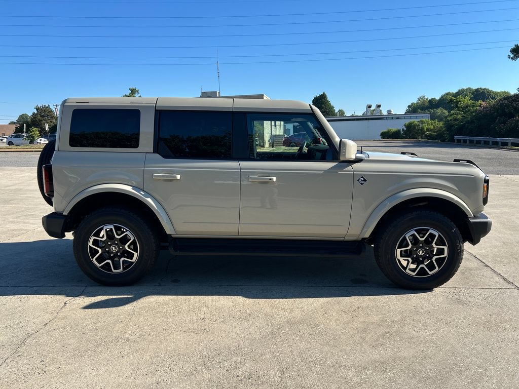 Used 2025 Ford Bronco Outer Banks AWD/4WD image 7