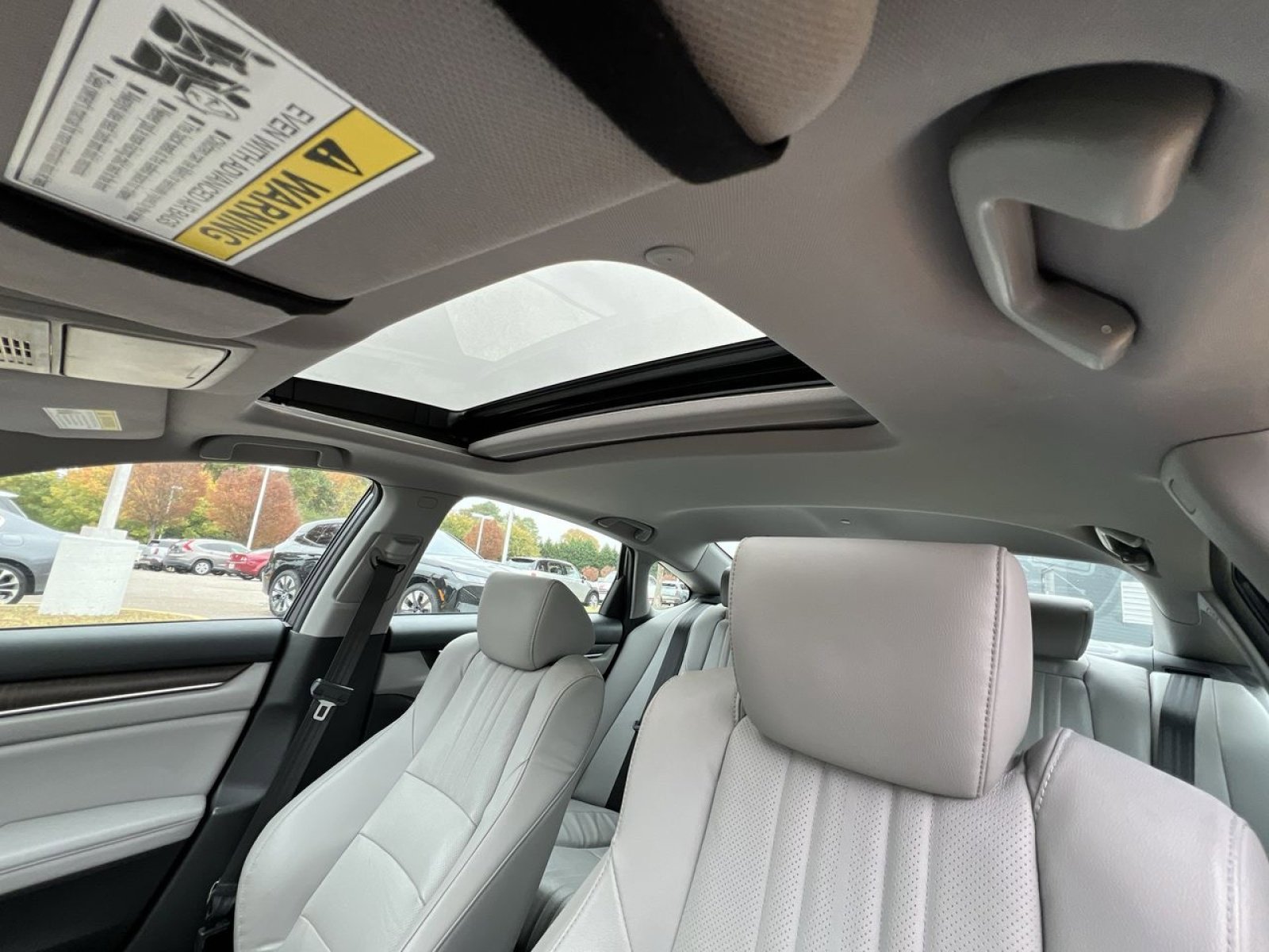 Used 2018 Honda Accord EX-L image 25
