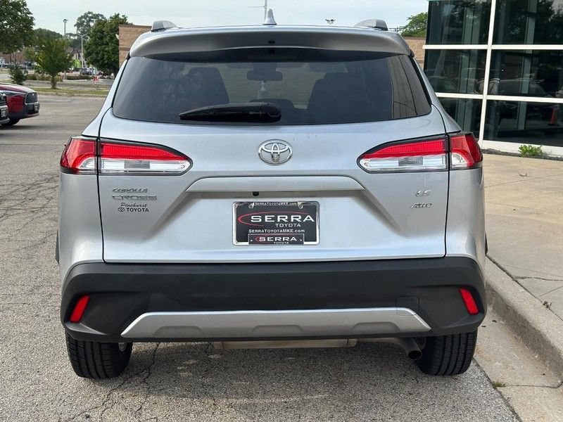 Used 2022 Toyota Corolla Cross LE AWD/4WD image 6
