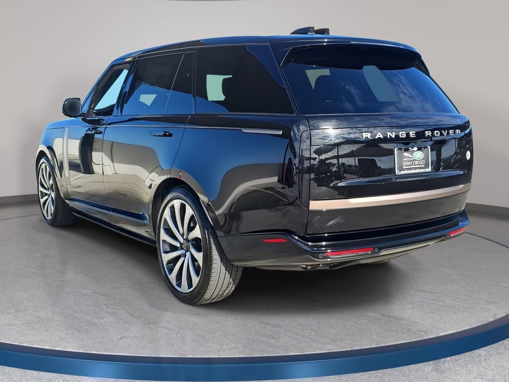 New 2026 Land Rover Range Rover SV image 7
