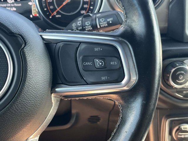 Used 2022 Jeep Wrangler Unlimited Sahara w/ Cold Weather Group AWD/4WD image 27