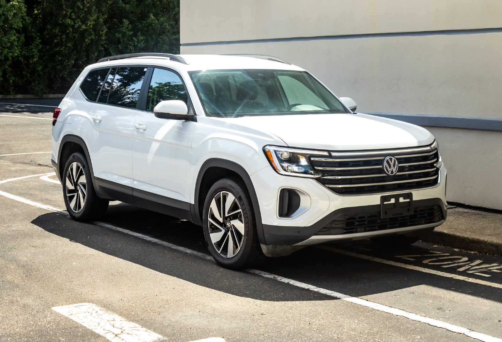 Used 2024 Volkswagen Atlas SE AWD/4WD image 10