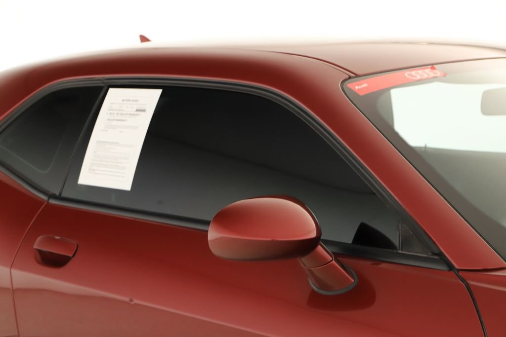 Used 2020 Dodge Challenger SXT image 32