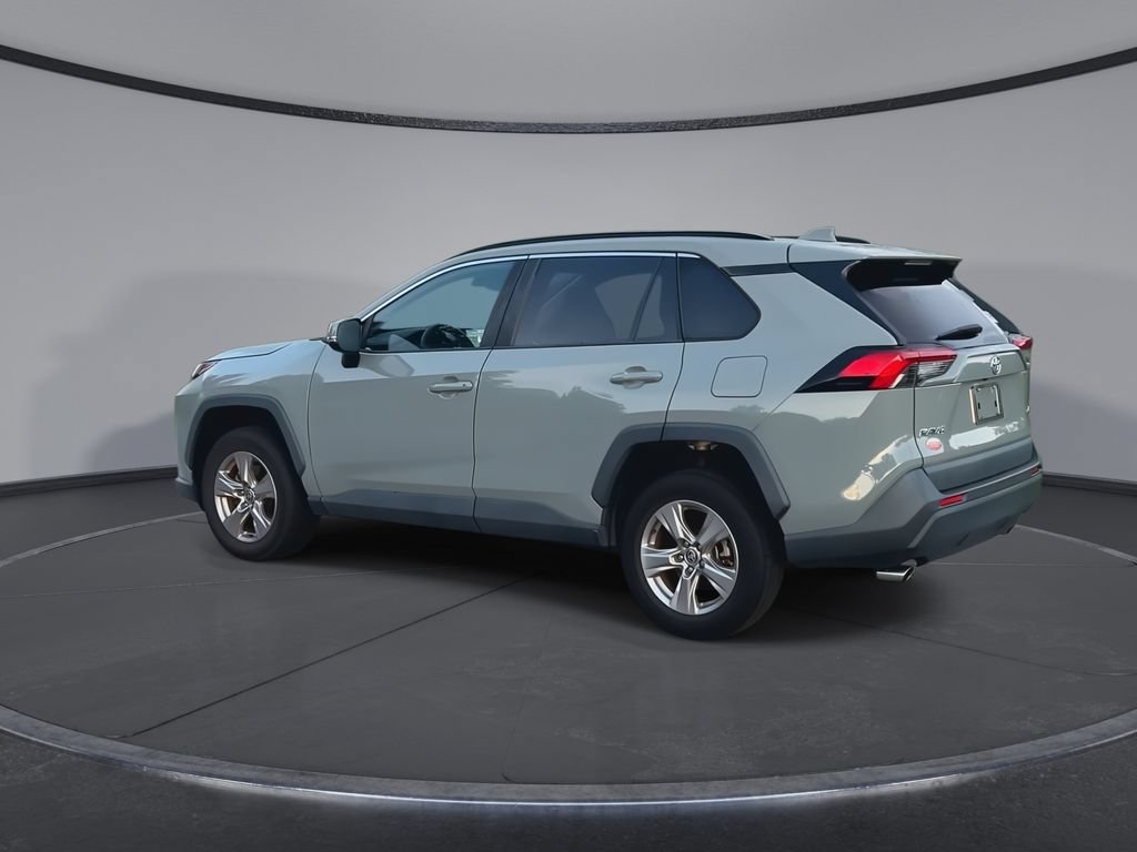 Used 2022 Toyota RAV4 XLE FWD image 6