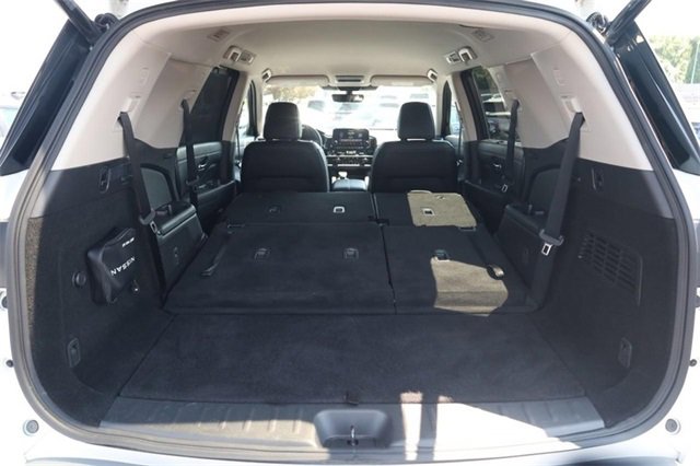 Certified 2024 Nissan Pathfinder SL image 9