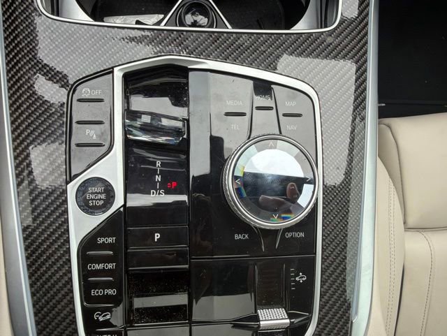 Used 2024 BMW X7 M60i AWD/4WD image 15