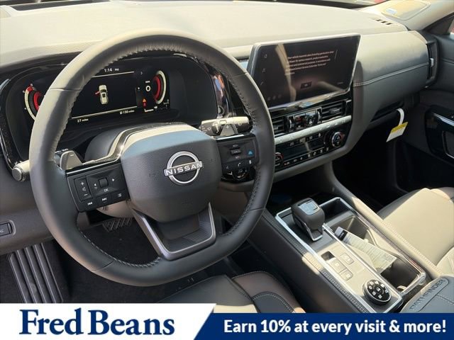 New 2026 Nissan Pathfinder Platinum image 9