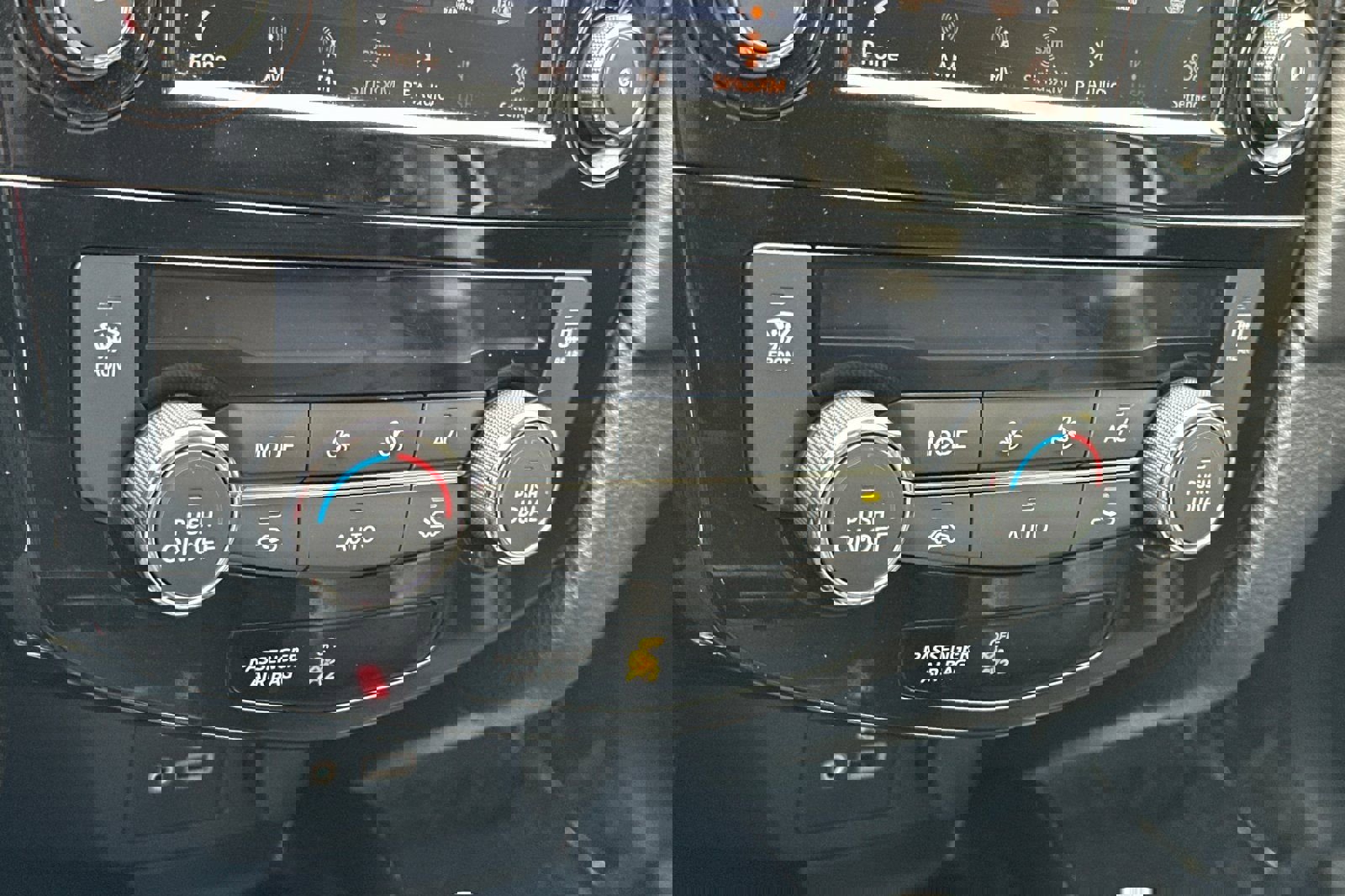 Used 2020 Nissan Rogue SL image 24