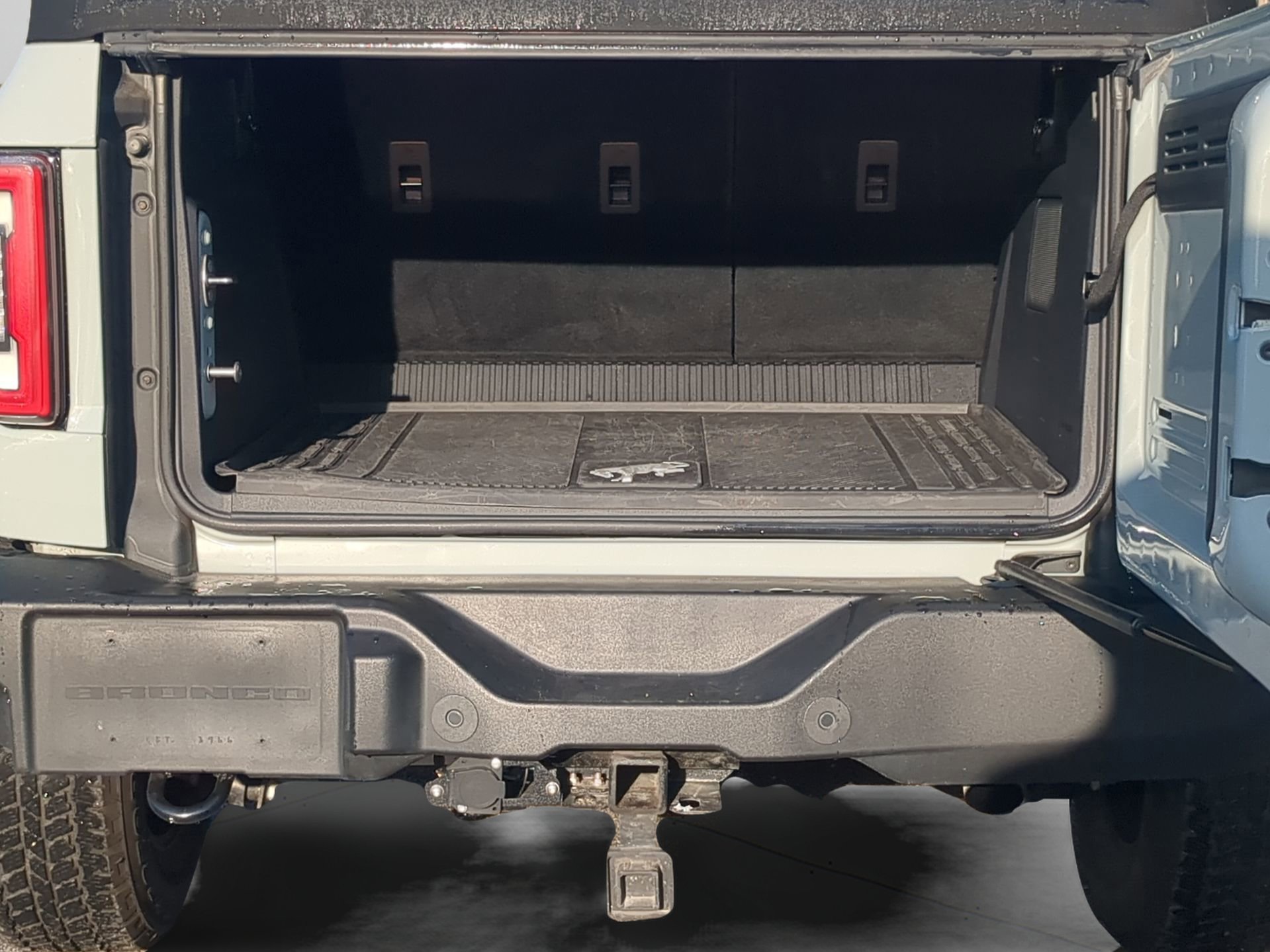 Certified 2024 Ford Bronco Outer Banks AWD/4WD image 39