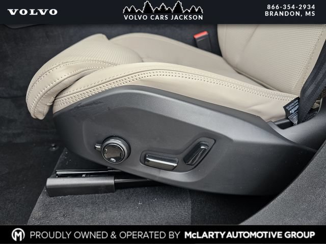 New 2026 Volvo XC90 B6 Ultra w/ Lounge Package AWD/4WD image 11
